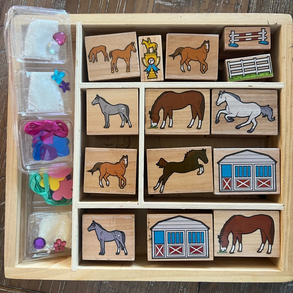 Melissa & Doug Wooden Horse Stamp Set - 14 Stamps